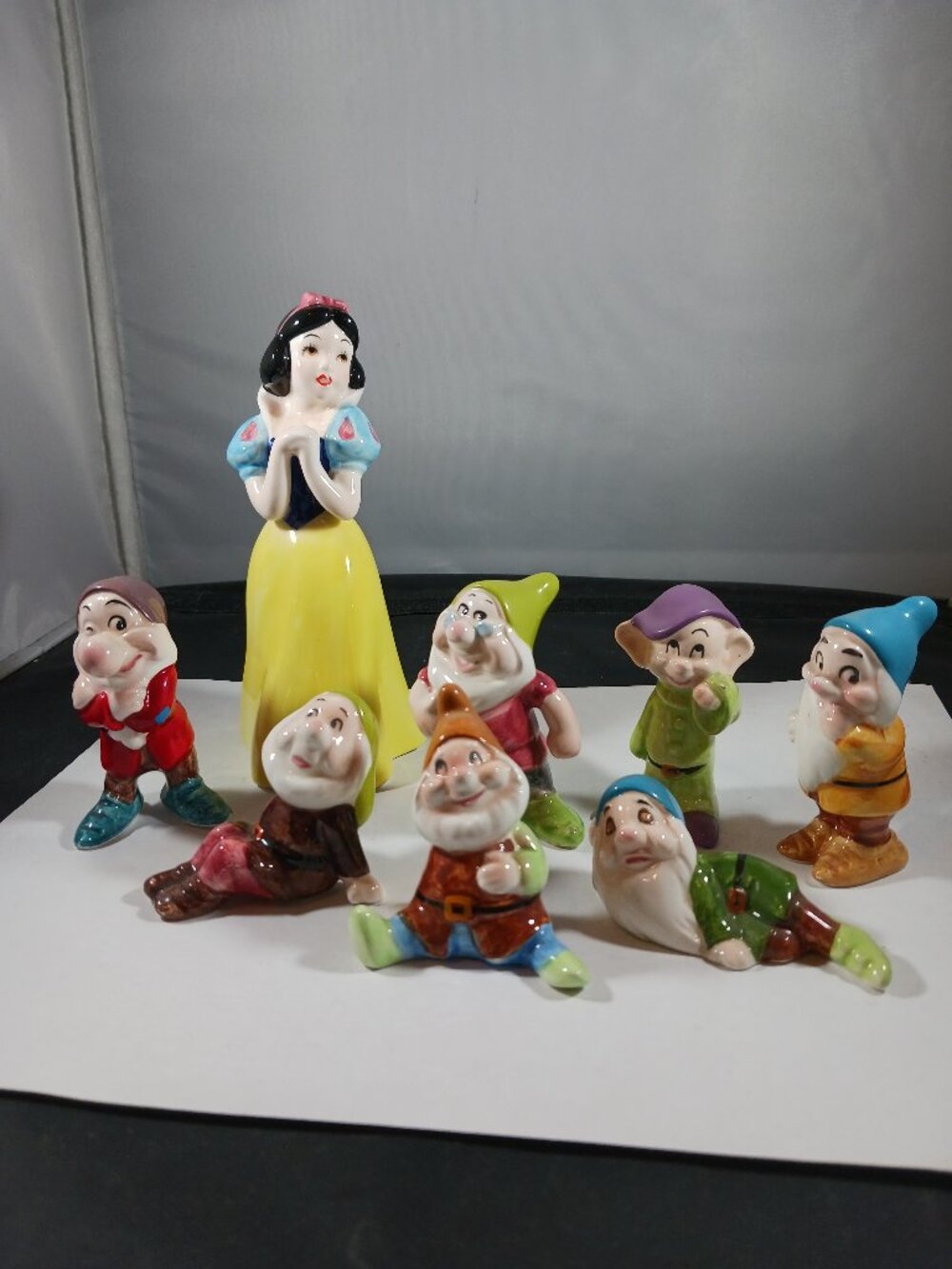 Vintage Walt Disney Snow White and the Seven Dwarfs Ceramic Figure Set Japan